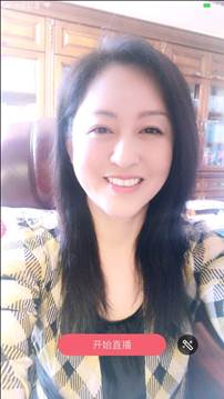 说明: E:\2020\2020年2月份教学工作(疫情期间在家完成)\线上教学剪影系列活动\20200430《班级管理》1946伟德国际源自英国线上教学剪影活动\图片\教学剪影\直播教学\直播.jpg